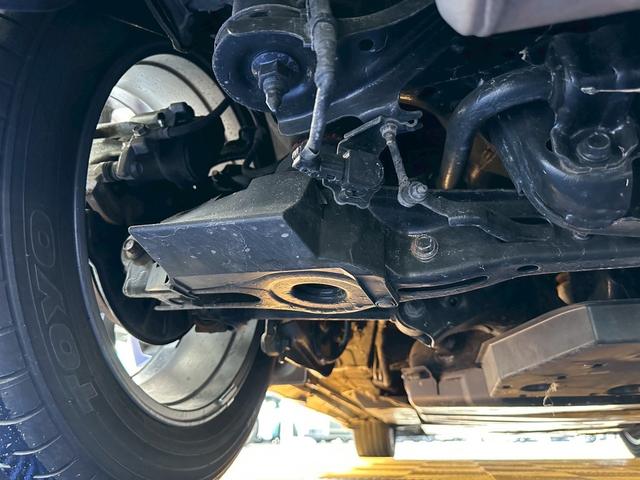 ハリアーハイブリッド ＺレザーＰＫＧ　４ＷＤ■買取直販車【１オーナー・寒冷地仕様・　モデリスタフルエアロ・ＪＢＬサウンドナビ・禁煙・ＢＬＩＴＺ製ローダウン・全方位カメラ】追従クルコン／デジタルインナーミラー型ドラレコ／電動リアゲート／ＢＳＭ／衝突軽減／ＬＥＤ／電動レザーシート／保証書（32枚目）