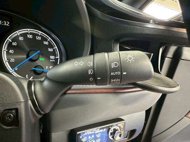 ハリアーハイブリッド ＺレザーＰＫＧ　４ＷＤ■買取直販車【１オーナー・寒冷地仕様・　モデリスタフルエアロ・ＪＢＬサウンドナビ・禁煙・ＢＬＩＴＺ製ローダウン・全方位カメラ】追従クルコン／デジタルインナーミラー型ドラレコ／電動リアゲート／ＢＳＭ／衝突軽減／ＬＥＤ／電動レザーシート／保証書（51枚目）