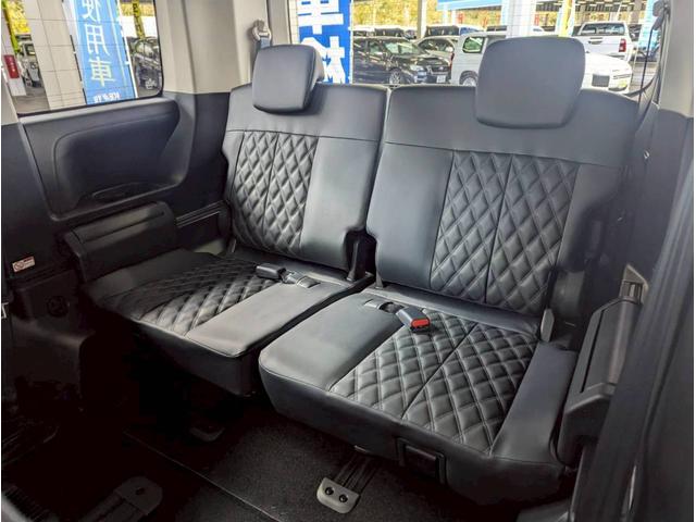デリカD:5 ブラックエディション4WD■登録済未使用車【特別仕様車・禁煙 ・7人・ディーゼルターボ・両電動スライド・電動オートステップ・BSM・全方位カメラ・電動レザーシートヒーター・電動リアゲート・追従クルコン】純正18AW/LED/ステアヒーター/100V電源/保証書(35枚目)