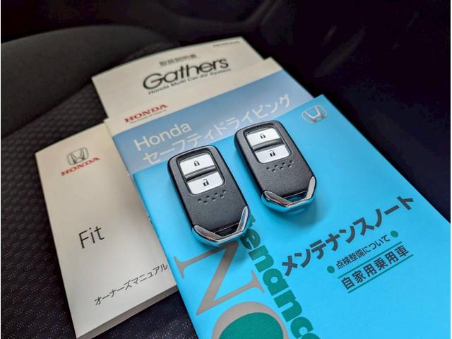 フィット 13G・L 4WD■当店下取直販車【禁煙・スタッドレス車載有 コンフォートビュー】7型ナビ/フルセグ/Bカメラ/CD/DVD/横滑防止/ETC/オートライト/HID/オートAC/ドアミラーヒーター/ワイパー熱線/Aストップ/クルコン/スマートキー/Pスタート(7枚目)