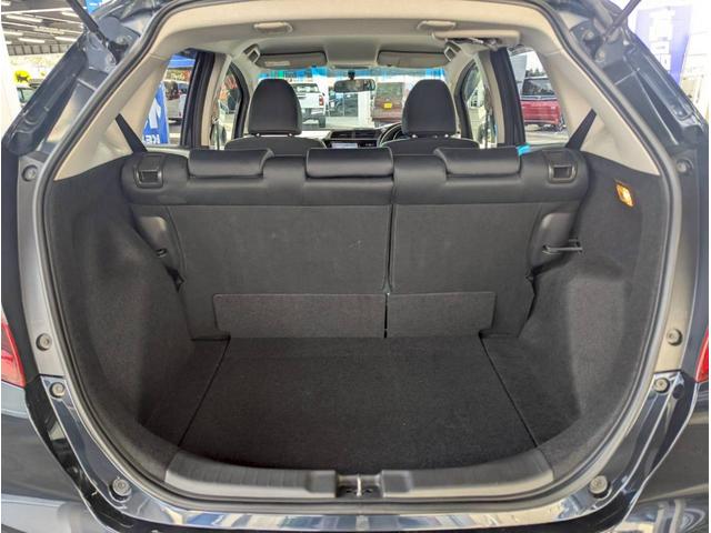 フィット 13G・L 4WD■当店下取直販車【禁煙・スタッドレス車載有 コンフォートビュー】7型ナビ/フルセグ/Bカメラ/CD/DVD/横滑防止/ETC/オートライト/HID/オートAC/ドアミラーヒーター/ワイパー熱線/Aストップ/クルコン/スマートキー/Pスタート(26枚目)