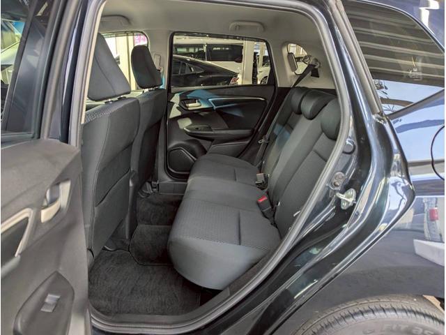 フィット 13G・L 4WD■当店下取直販車【禁煙・スタッドレス車載有 コンフォートビュー】7型ナビ/フルセグ/Bカメラ/CD/DVD/横滑防止/ETC/オートライト/HID/オートAC/ドアミラーヒーター/ワイパー熱線/Aストップ/クルコン/スマートキー/Pスタート(27枚目)