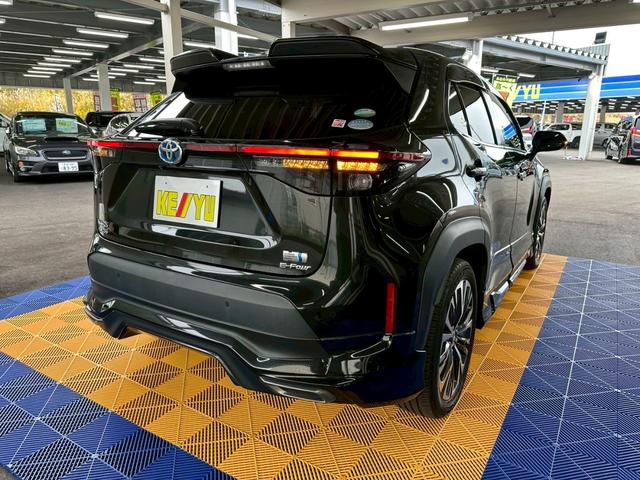 ヤリスクロス ハイブリッドZ 4WD■モデリスタフルエアロ【純正8型ナビ・ 全方位カメラ・禁煙・衝突軽減・100V電源・ヒーター付き電動レザー・ステアヒーター・HUD・追従クルコン・電動リアゲート】車線逸脱警報/ETC2.0/純正18AW/ミラーヒーター/ラゲッジマット/(26枚目)