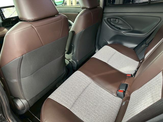 ヤリスクロス ハイブリッドZ 4WD■モデリスタフルエアロ【純正8型ナビ・ 全方位カメラ・禁煙・衝突軽減・100V電源・ヒーター付き電動レザー・ステアヒーター・HUD・追従クルコン・電動リアゲート】車線逸脱警報/ETC2.0/純正18AW/ミラーヒーター/ラゲッジマット/(32枚目)