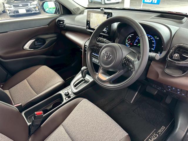 ヤリスクロス ハイブリッドZ 4WD■モデリスタフルエアロ【純正8型ナビ・ 全方位カメラ・禁煙・衝突軽減・100V電源・ヒーター付き電動レザー・ステアヒーター・HUD・追従クルコン・電動リアゲート】車線逸脱警報/ETC2.0/純正18AW/ミラーヒーター/ラゲッジマット/(40枚目)