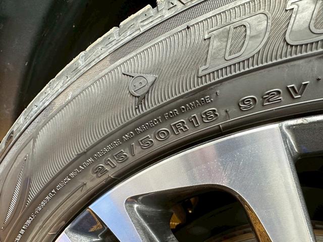 ヤリスクロス ハイブリッドZ 4WD■モデリスタフルエアロ【純正8型ナビ・ 全方位カメラ・禁煙・衝突軽減・100V電源・ヒーター付き電動レザー・ステアヒーター・HUD・追従クルコン・電動リアゲート】車線逸脱警報/ETC2.0/純正18AW/ミラーヒーター/ラゲッジマット/(61枚目)