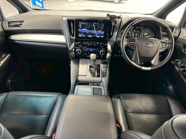 アルファードハイブリッド エグゼクティブラウンジＳ　４ＷＤ■東京仕入【サンルーフ・禁煙　・後期型・衝突軽減・メーカーＪＢＬナビ・全方位カメラ・前後ドラレコ・フリップダウンモニター・デジタルインナーミラー・両電動スライド・追従クルコン】シーケンシャル／ＢＳＭ／ＥＴＣ２．０／電動レザーシート（21枚目）