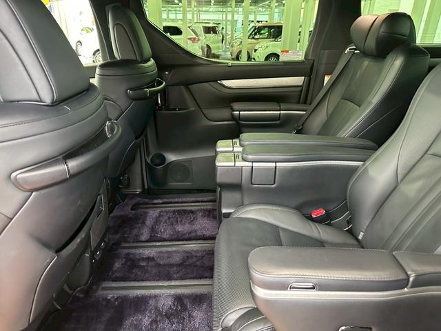 アルファードハイブリッド エグゼクティブラウンジＳ　４ＷＤ■東京仕入【サンルーフ・禁煙　・後期型・衝突軽減・メーカーＪＢＬナビ・全方位カメラ・前後ドラレコ・フリップダウンモニター・デジタルインナーミラー・両電動スライド・追従クルコン】シーケンシャル／ＢＳＭ／ＥＴＣ２．０／電動レザーシート（31枚目）