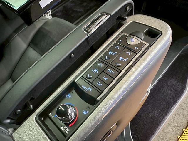アルファードハイブリッド エグゼクティブラウンジＳ　４ＷＤ■東京仕入【サンルーフ・禁煙　・後期型・衝突軽減・メーカーＪＢＬナビ・全方位カメラ・前後ドラレコ・フリップダウンモニター・デジタルインナーミラー・両電動スライド・追従クルコン】シーケンシャル／ＢＳＭ／ＥＴＣ２．０／電動レザーシート（39枚目）