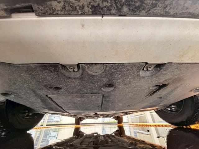 ヤリス X 4WD■北海道仕入【寒冷地仕様・禁煙・衝突軽減・8型ナビ 追従クルコン・ETC・Bカメラ】車線逸脱警告/BT/USB/フルセグTV/ドラレコ/オートハイビーム/ワイパーデアイサー/プッシュスタート/電格ミラーウィンカー/ヘッドライトレベライザー/保証書(8枚目)