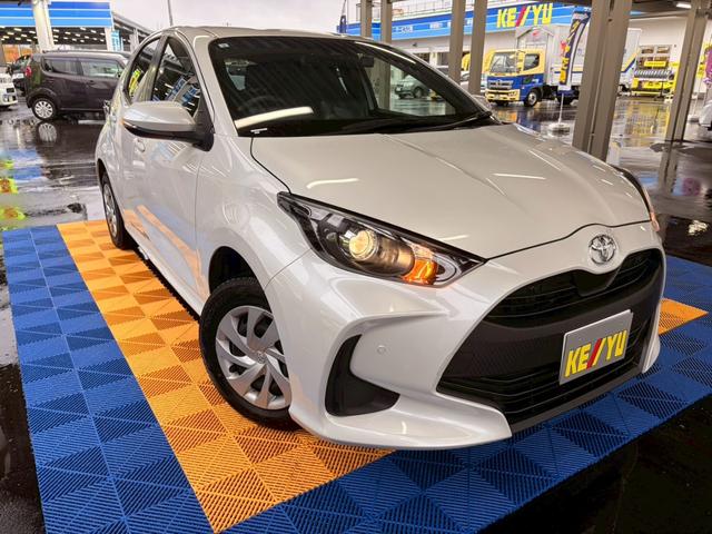 ヤリス X 4WD■北海道仕入【寒冷地仕様・禁煙・衝突軽減・8型ナビ 追従クルコン・ETC・Bカメラ】車線逸脱警告/BT/USB/フルセグTV/ドラレコ/オートハイビーム/ワイパーデアイサー/プッシュスタート/電格ミラーウィンカー/ヘッドライトレベライザー/保証書(12枚目)