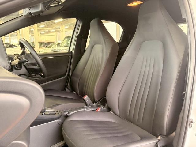 ヤリス X 4WD■北海道仕入【寒冷地仕様・禁煙・衝突軽減・8型ナビ 追従クルコン・ETC・Bカメラ】車線逸脱警告/BT/USB/フルセグTV/ドラレコ/オートハイビーム/ワイパーデアイサー/プッシュスタート/電格ミラーウィンカー/ヘッドライトレベライザー/保証書(39枚目)