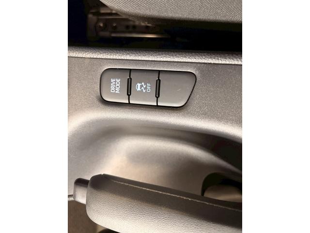 ヤリス X 4WD■北海道仕入【寒冷地仕様・禁煙・衝突軽減・8型ナビ 追従クルコン・ETC・Bカメラ】車線逸脱警告/BT/USB/フルセグTV/ドラレコ/オートハイビーム/ワイパーデアイサー/プッシュスタート/電格ミラーウィンカー/ヘッドライトレベライザー/保証書(55枚目)