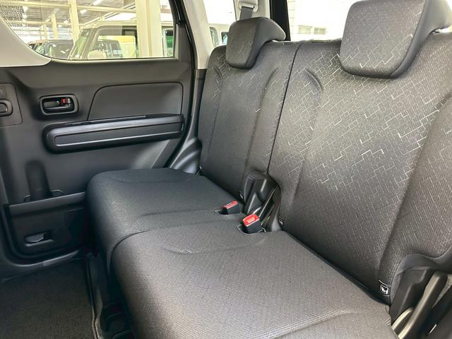 グループ全店敷地内に　陸運局認証工場　または　指定工場完備！！国家資格車検検査員を持った整備士による整備。さらにステレオ・エアコン等走行に関係の無い所も不具合箇所が有れば修理してご納車致します☆