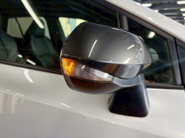 カローラツーリング ハイブリッドダブルバイビー４ＷＤ■鳥取仕入【禁煙・１オーナー　・１０．５型ナビ・衝突軽減・ＥＴＣ２．０・追従クルコン・ハーフレザー・ＢＳＭ】車線逸脱警報／ＢＴ／フルセグＴＶ／Ｂカメラ／ＬＥＤオートハイビーム／フォグ／ソナー／ブレーキホールド／純正１７ＡＷ／保証書（27枚目）