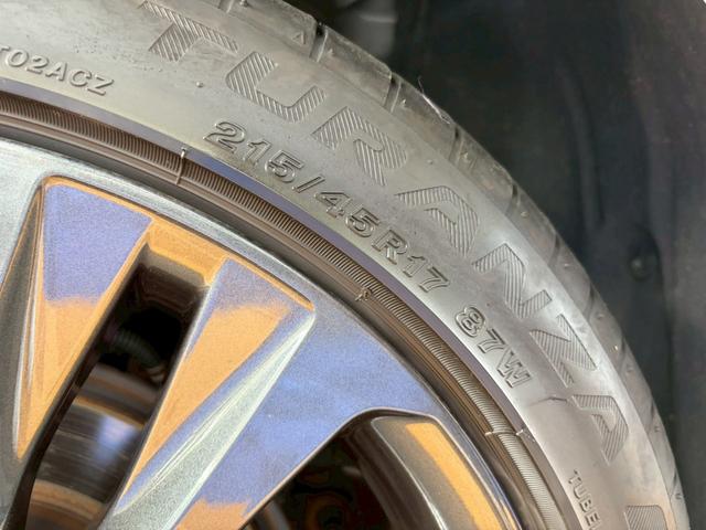 カローラツーリング ハイブリッドダブルバイビー４ＷＤ■鳥取仕入【禁煙・１オーナー　・１０．５型ナビ・衝突軽減・ＥＴＣ２．０・追従クルコン・ハーフレザー・ＢＳＭ】車線逸脱警報／ＢＴ／フルセグＴＶ／Ｂカメラ／ＬＥＤオートハイビーム／フォグ／ソナー／ブレーキホールド／純正１７ＡＷ／保証書（30枚目）