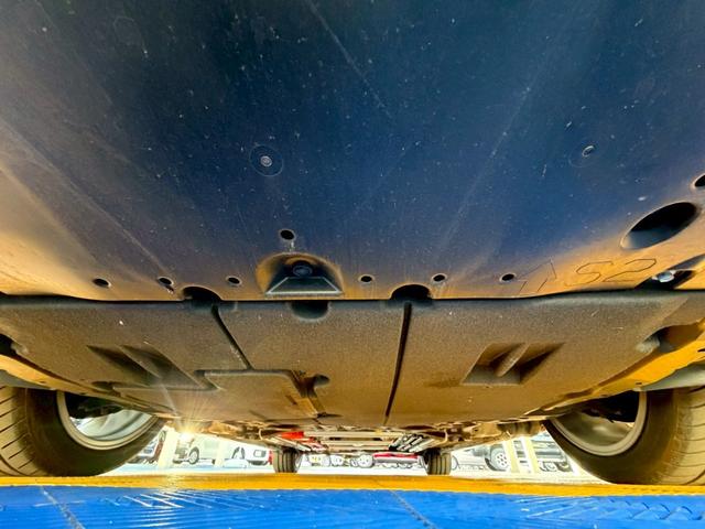 カローラツーリング ハイブリッドダブルバイビー４ＷＤ■鳥取仕入【禁煙・１オーナー　・１０．５型ナビ・衝突軽減・ＥＴＣ２．０・追従クルコン・ハーフレザー・ＢＳＭ】車線逸脱警報／ＢＴ／フルセグＴＶ／Ｂカメラ／ＬＥＤオートハイビーム／フォグ／ソナー／ブレーキホールド／純正１７ＡＷ／保証書（32枚目）