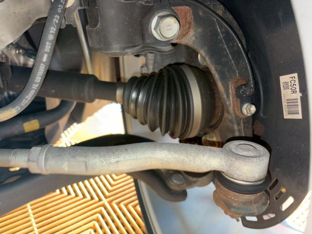 カローラツーリング ハイブリッドダブルバイビー４ＷＤ■鳥取仕入【禁煙・１オーナー　・１０．５型ナビ・衝突軽減・ＥＴＣ２．０・追従クルコン・ハーフレザー・ＢＳＭ】車線逸脱警報／ＢＴ／フルセグＴＶ／Ｂカメラ／ＬＥＤオートハイビーム／フォグ／ソナー／ブレーキホールド／純正１７ＡＷ／保証書（35枚目）