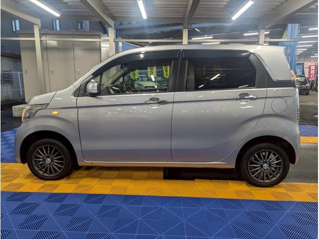 N-WGN G SSパッケージ 4WD■北海道仕入【夏冬タイヤ・7型ナビ ・BT・フルセグ・Bカメラ・ビルトインETC】CD/DVD/シートヒーター/LEDライト/ドアミラーヒーター/スマートキー/フルオートエアコン/社外アルミ/ステアリングスイッチ/6エアバッグ/TRC(17枚目)