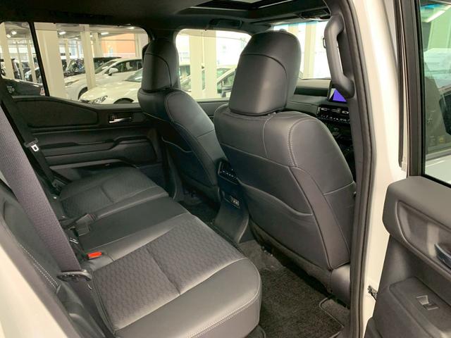 ランドクルーザー250 VX 4WD■買取直販【1オーナー・サンルーフ・全方位・禁煙 ・12.3型ナビ・7人・衝突軽減・電動リアゲート・デジタルインナーミラー・電動レザーシート・追従クルコン】フルセグTV/HDMI/BT/ETC2.0/オートハイビーム/ステアヒーター/ソナー/保証書(51枚目)