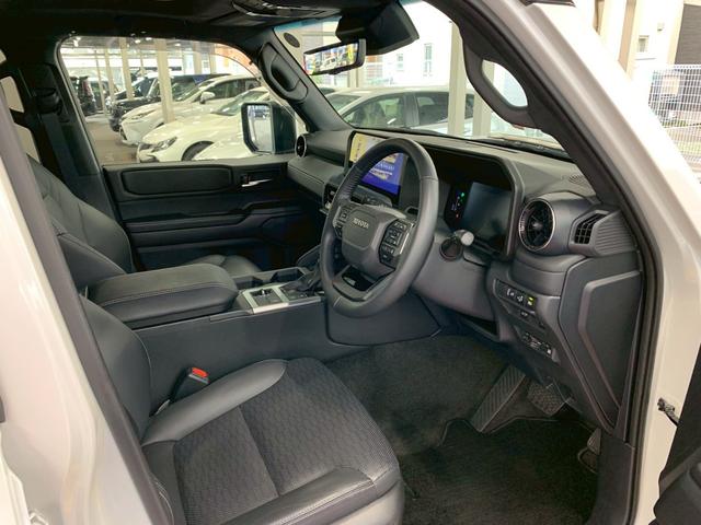 ランドクルーザー250 VX 4WD■買取直販【1オーナー・サンルーフ・全方位・禁煙 ・12.3型ナビ・7人・衝突軽減・電動リアゲート・デジタルインナーミラー・電動レザーシート・追従クルコン】フルセグTV/HDMI/BT/ETC2.0/オートハイビーム/ステアヒーター/ソナー/保証書(55枚目)