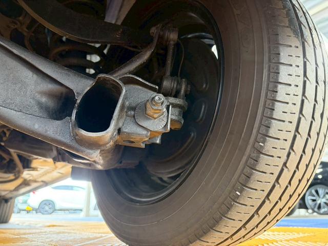 シエンタ Ｇ　４ＷＤ■山形仕入【両電動スライド・衝突軽減・社外ＳＤナビ　・禁煙・６人・シートヒーター・】車線逸脱警告／社外ＳＤナビ／Ｂカメラ／ＴＶ／ＣＤ／ＵＳＢ／オートハイビーム／プッシュスタート／ヘッドライトレベライザー／オートエアコン／電格ミラーウィンカー／横滑防止／（63枚目）