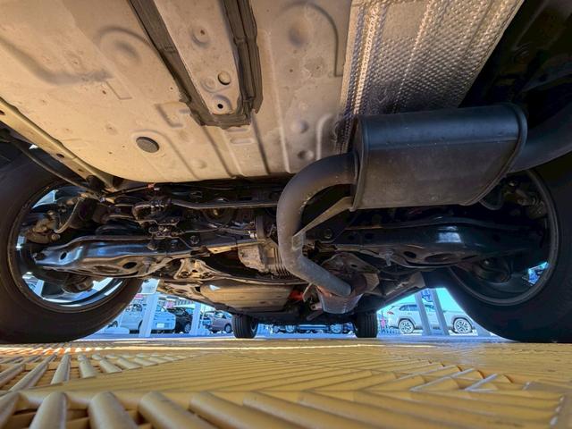 NX NX300h アーバンスタイル 4WD■愛知仕入【特別使用車 ・禁煙・純正7型ナビ】横滑防止/DVD/BT/12セグ/ETC2.0/Bカメラ/オートライト/LED/電動シート&ヒーター/追従クルコン/電動リアゲート/ドアミラーヒーター/パドルシフト(10枚目)