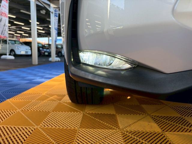 NX NX300h アーバンスタイル 4WD■愛知仕入【特別使用車 ・禁煙・純正7型ナビ】横滑防止/DVD/BT/12セグ/ETC2.0/Bカメラ/オートライト/LED/電動シート&ヒーター/追従クルコン/電動リアゲート/ドアミラーヒーター/パドルシフト(23枚目)