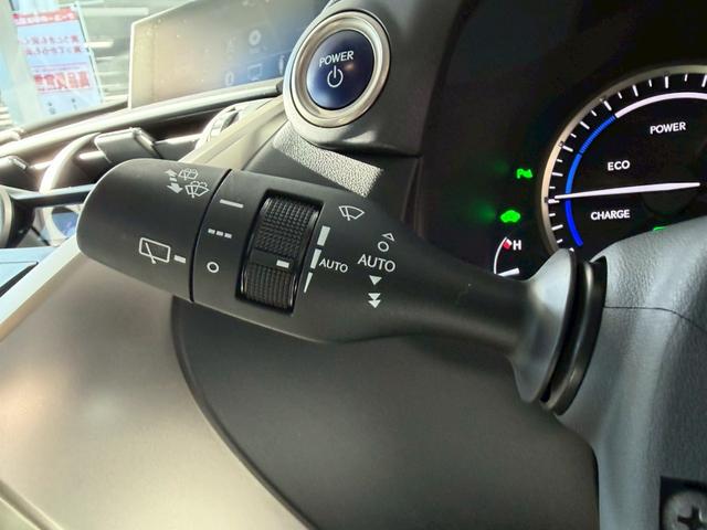 NX NX300h アーバンスタイル 4WD■愛知仕入【特別使用車 ・禁煙・純正7型ナビ】横滑防止/DVD/BT/12セグ/ETC2.0/Bカメラ/オートライト/LED/電動シート&ヒーター/追従クルコン/電動リアゲート/ドアミラーヒーター/パドルシフト(42枚目)