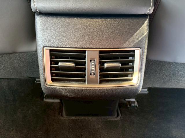 NX NX300h アーバンスタイル 4WD■愛知仕入【特別使用車 ・禁煙・純正7型ナビ】横滑防止/DVD/BT/12セグ/ETC2.0/Bカメラ/オートライト/LED/電動シート&ヒーター/追従クルコン/電動リアゲート/ドアミラーヒーター/パドルシフト(56枚目)