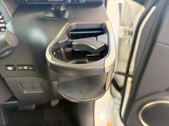 NX NX300h アーバンスタイル 4WD■愛知仕入【特別使用車 ・禁煙・純正7型ナビ】横滑防止/DVD/BT/12セグ/ETC2.0/Bカメラ/オートライト/LED/電動シート&ヒーター/追従クルコン/電動リアゲート/ドアミラーヒーター/パドルシフト(61枚目)