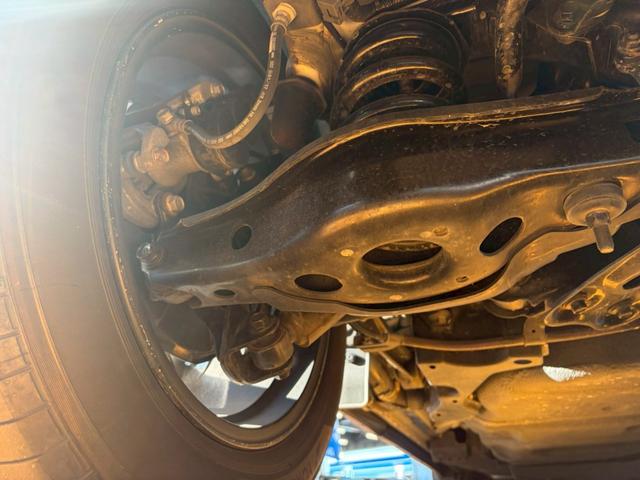 NX NX300h アーバンスタイル 4WD■愛知仕入【特別使用車 ・禁煙・純正7型ナビ】横滑防止/DVD/BT/12セグ/ETC2.0/Bカメラ/オートライト/LED/電動シート&ヒーター/追従クルコン/電動リアゲート/ドアミラーヒーター/パドルシフト(78枚目)