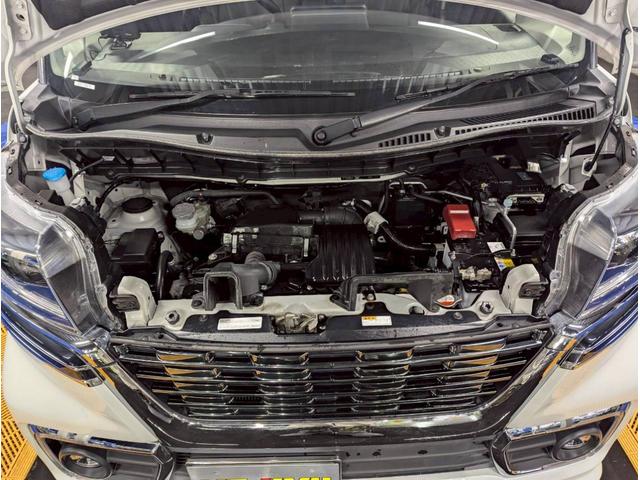 認証整備工場を完備。車検検査コースも完備し、２級整備士が消耗品を含む法律で定められた整備個所を点検致します。また、オーディオ・エアコン等、車検整備とは関係のない個所も、予備整備してお渡し致します。