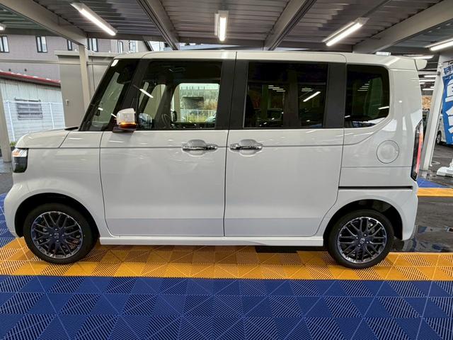 N-BOXカスタム ターボ 4WD■届出済未使用【純正8型ナビ・フルセグ・BT ・バックカメラ】純正15インチアルミ/LEDオートライト/ハーフレザーシートヒーター/ソナー/衝突軽減ブレーキ/レーンアシスト/追従クルコン/パドルシフト/両パワスラ/ドアミラーヒーター/6AB(11枚目)