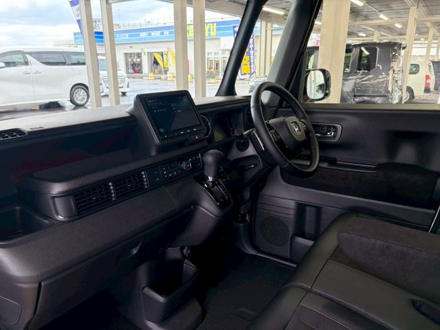 N-BOXカスタム ターボ 4WD■届出済未使用【純正8型ナビ・フルセグ・BT ・バックカメラ】純正15インチアルミ/LEDオートライト/ハーフレザーシートヒーター/ソナー/衝突軽減ブレーキ/レーンアシスト/追従クルコン/パドルシフト/両パワスラ/ドアミラーヒーター/6AB(44枚目)