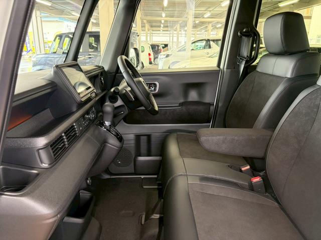 N-BOXカスタム ターボ 4WD■届出済未使用【純正8型ナビ・フルセグ・BT ・バックカメラ】純正15インチアルミ/LEDオートライト/ハーフレザーシートヒーター/ソナー/衝突軽減ブレーキ/レーンアシスト/追従クルコン/パドルシフト/両パワスラ/ドアミラーヒーター/6AB(52枚目)