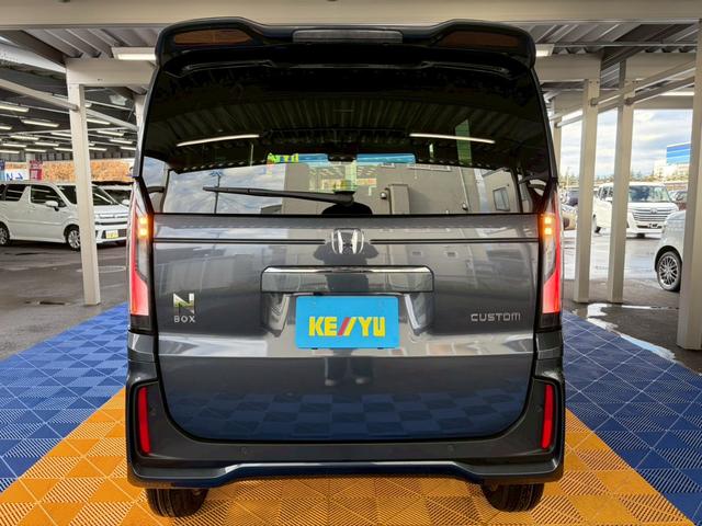 Ｎ－ＢＯＸカスタム ターボ４ＷＤ　■届出済未使用【純正８型ナビ・両電動スライド・　衝突軽減・追従クルコン・ヒーター付きハーフレザーシート】車線逸脱警報／Ｂカメラ／フルセグＴＶ／ＢＴ／純正１５ＡＷ／ＬＥＤオートライト／ソナー／フォグ／ブレーキホールド／ヘッドライトレベライザー／保証書（16枚目）