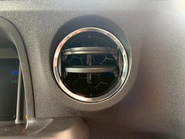 Ｎ－ＢＯＸカスタム ターボ４ＷＤ　■届出済未使用【純正８型ナビ・両電動スライド・　衝突軽減・追従クルコン・ヒーター付きハーフレザーシート】車線逸脱警報／Ｂカメラ／フルセグＴＶ／ＢＴ／純正１５ＡＷ／ＬＥＤオートライト／ソナー／フォグ／ブレーキホールド／ヘッドライトレベライザー／保証書（25枚目）