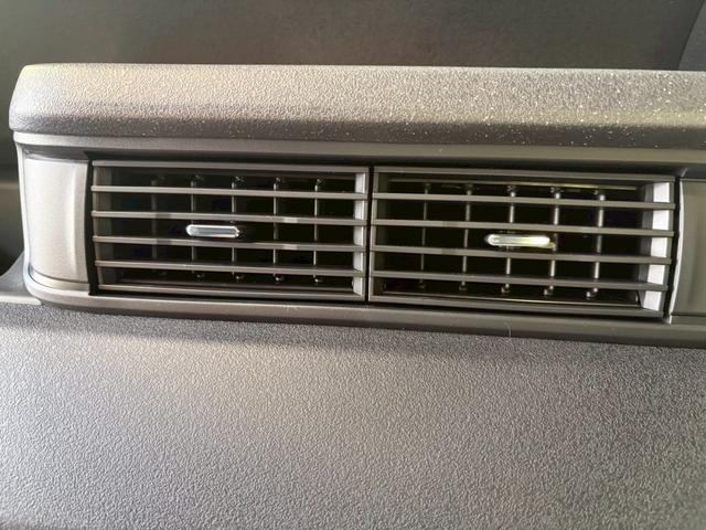 Ｎ－ＢＯＸカスタム ターボ４ＷＤ　■届出済未使用【純正８型ナビ・両電動スライド・　衝突軽減・追従クルコン・ヒーター付きハーフレザーシート】車線逸脱警報／Ｂカメラ／フルセグＴＶ／ＢＴ／純正１５ＡＷ／ＬＥＤオートライト／ソナー／フォグ／ブレーキホールド／ヘッドライトレベライザー／保証書（29枚目）