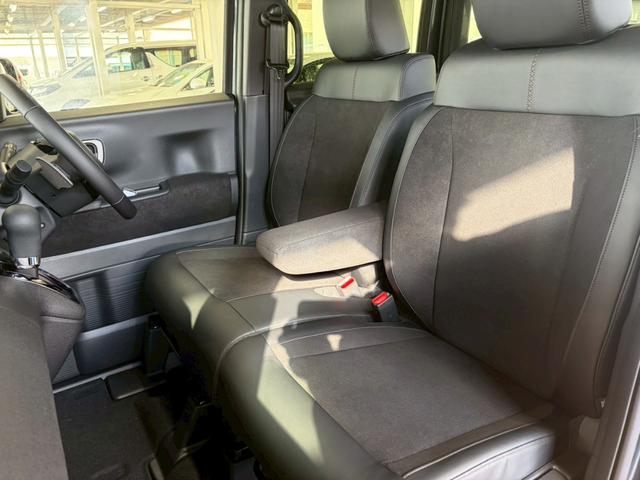 Ｎ－ＢＯＸカスタム ターボ４ＷＤ　■届出済未使用【純正８型ナビ・両電動スライド・　衝突軽減・追従クルコン・ヒーター付きハーフレザーシート】車線逸脱警報／Ｂカメラ／フルセグＴＶ／ＢＴ／純正１５ＡＷ／ＬＥＤオートライト／ソナー／フォグ／ブレーキホールド／ヘッドライトレベライザー／保証書（31枚目）