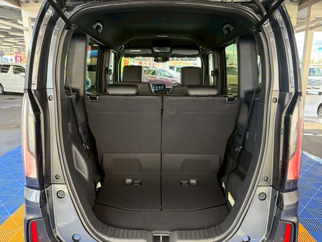 Ｎ－ＢＯＸカスタム ターボ４ＷＤ　■届出済未使用【純正８型ナビ・両電動スライド・　衝突軽減・追従クルコン・ヒーター付きハーフレザーシート】車線逸脱警報／Ｂカメラ／フルセグＴＶ／ＢＴ／純正１５ＡＷ／ＬＥＤオートライト／ソナー／フォグ／ブレーキホールド／ヘッドライトレベライザー／保証書（35枚目）