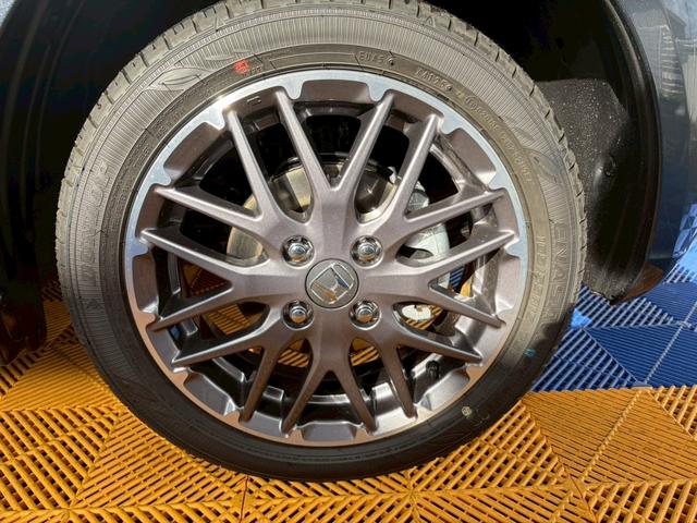 Ｎ－ＢＯＸカスタム ターボ４ＷＤ　■届出済未使用【純正８型ナビ・両電動スライド・　衝突軽減・追従クルコン・ヒーター付きハーフレザーシート】車線逸脱警報／Ｂカメラ／フルセグＴＶ／ＢＴ／純正１５ＡＷ／ＬＥＤオートライト／ソナー／フォグ／ブレーキホールド／ヘッドライトレベライザー／保証書（56枚目）