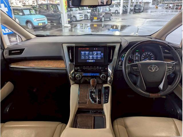 アルファードハイブリッド エグゼクティブラウンジ　４ＷＤ■大阪仕入【禁煙・メーカーＯＰ　１０．５型ナビ・サンルーフ・モデリスタ・ＪＢＬサウンドシステム・フルセグ・ＢＴ・ＵＳＢ・全方位カメラ】電動レザーシートヒーター／ＬＥＤオートハイビーム／ステアヒーター／ソナー／クルコン／電動リアドア（4枚目）