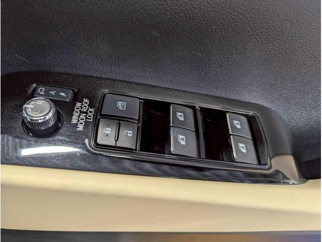 アルファードハイブリッド エグゼクティブラウンジ　４ＷＤ■大阪仕入【禁煙・メーカーＯＰ　１０．５型ナビ・サンルーフ・モデリスタ・ＪＢＬサウンドシステム・フルセグ・ＢＴ・ＵＳＢ・全方位カメラ】電動レザーシートヒーター／ＬＥＤオートハイビーム／ステアヒーター／ソナー／クルコン／電動リアドア（39枚目）