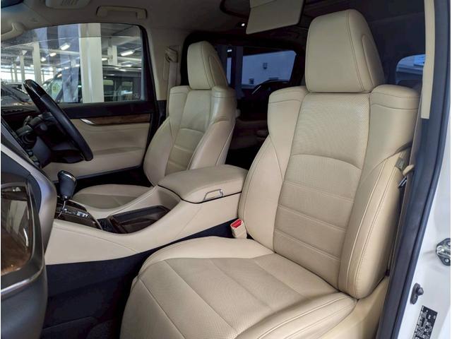 アルファードハイブリッド エグゼクティブラウンジ　４ＷＤ■大阪仕入【禁煙・メーカーＯＰ　１０．５型ナビ・サンルーフ・モデリスタ・ＪＢＬサウンドシステム・フルセグ・ＢＴ・ＵＳＢ・全方位カメラ】電動レザーシートヒーター／ＬＥＤオートハイビーム／ステアヒーター／ソナー／クルコン／電動リアドア（50枚目）