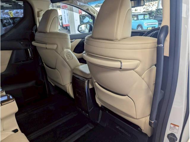 アルファードハイブリッド エグゼクティブラウンジ　４ＷＤ■大阪仕入【禁煙・メーカーＯＰ　１０．５型ナビ・サンルーフ・モデリスタ・ＪＢＬサウンドシステム・フルセグ・ＢＴ・ＵＳＢ・全方位カメラ】電動レザーシートヒーター／ＬＥＤオートハイビーム／ステアヒーター／ソナー／クルコン／電動リアドア（57枚目）