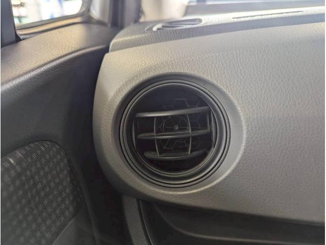 ヴィッツ F 4WD■当店下取直販車【禁煙・1オーナー・7型ナビ】 横滑り防止/CD/DVD/CD録音/Bカメラ/エンスタ/電格ミラー/キーレスエントリー/ドラレコ(55枚目)