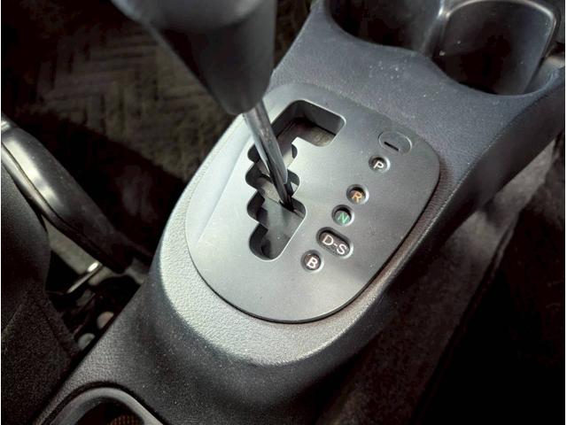 ヴィッツ F 4WD■当店下取直販車【禁煙・1オーナー・7型ナビ】 横滑り防止/CD/DVD/CD録音/Bカメラ/エンスタ/電格ミラー/キーレスエントリー/ドラレコ(56枚目)