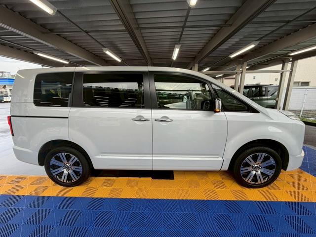 デリカD:5 P 4WD■禁煙【100V電源・全方位カメラ・両電動スライド ・8人・ディーゼルターボ・追従クルコン・衝突軽減・電動シート・電動リアゲート】車線逸脱警告/社外SDナビ/DVD/BT/TV/ETC/LEDオートライト/ステア&シートヒーター/ブレーキホールド/(22枚目)