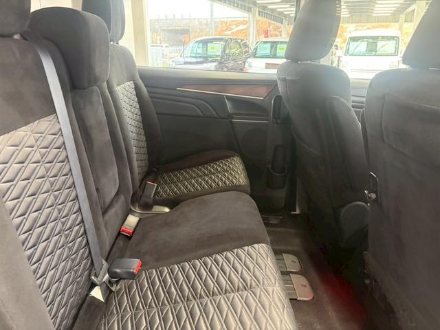 デリカD:5 P 4WD■禁煙【100V電源・全方位カメラ・両電動スライド ・8人・ディーゼルターボ・追従クルコン・衝突軽減・電動シート・電動リアゲート】車線逸脱警告/社外SDナビ/DVD/BT/TV/ETC/LEDオートライト/ステア&シートヒーター/ブレーキホールド/(33枚目)